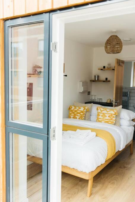 Carmen Eco-Pod / Treehouse, Close To Cabot Circus Bristol Extérieur photo